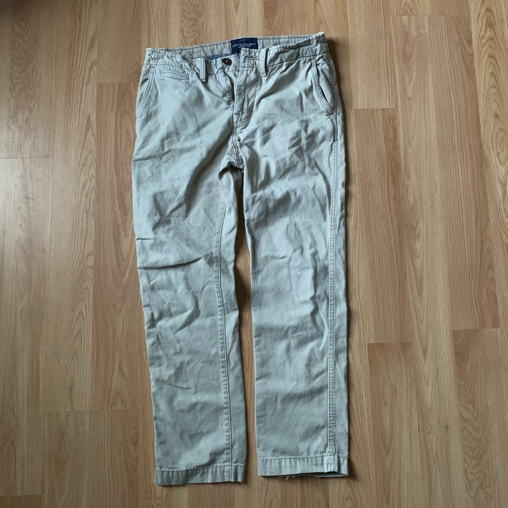 American eagle khaki pants